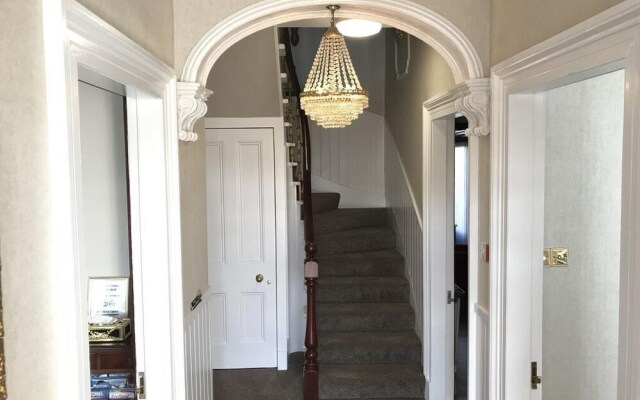 Tanera Guest House
