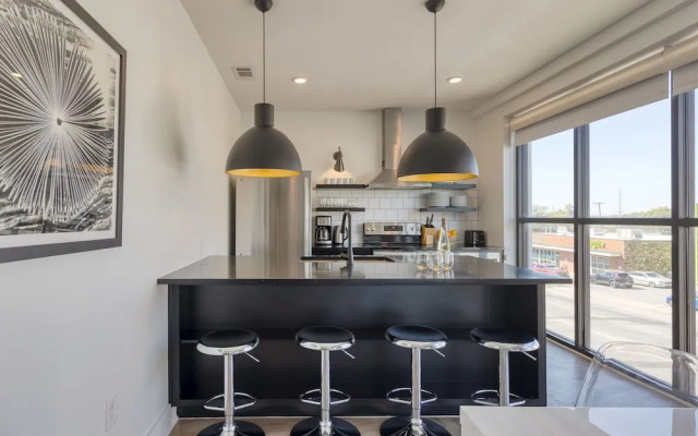 The Carter 201 by Avantstay 4BR Balcony