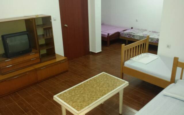 Hoxha Rooms