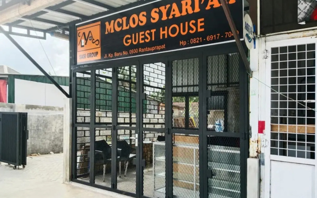 RedDoorz @ MCLOS Syariah Guest House Rantau Perapat