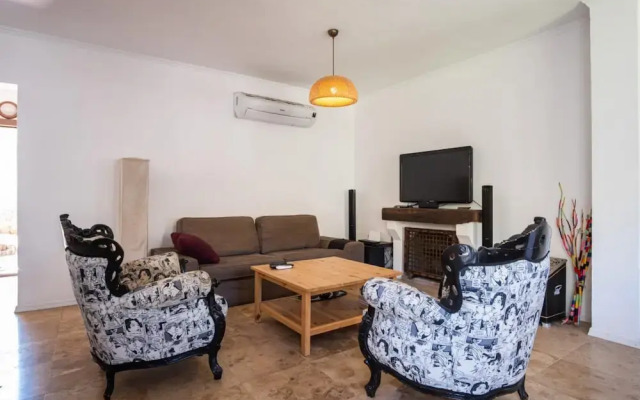 Refreshing Home With Garden in Torba Bodrum