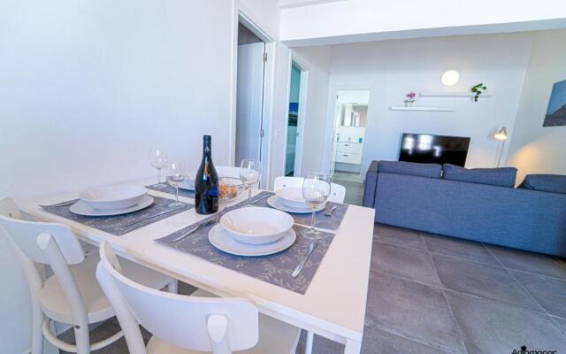Apartamentos Anjomacar I