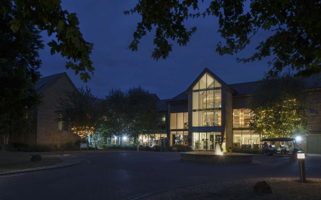 De Vere Cotswold Water Park