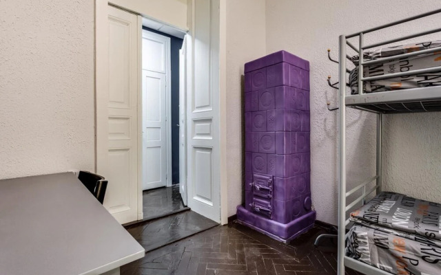 Mister Econom Hotel - Hostel