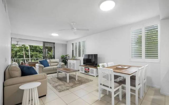 Pool View 3-Bed Oasis in Drift Resort