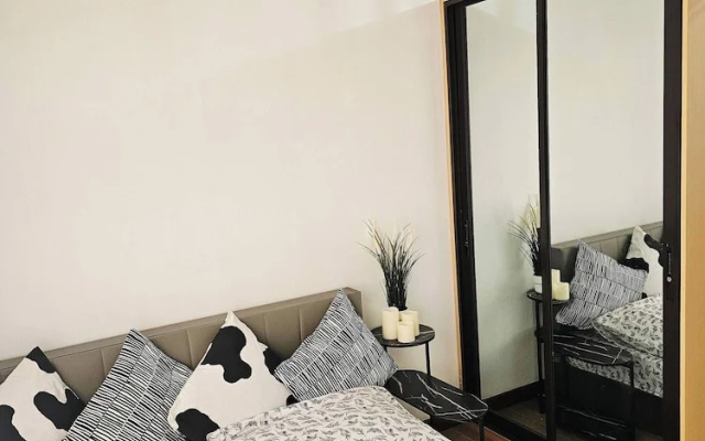 Paseo Verde Las Pinas - Sleeps 2 Adults & 2 Children