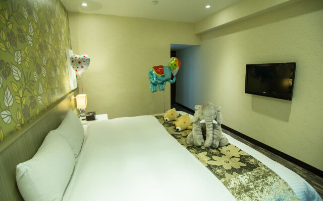 Sunny Hotel