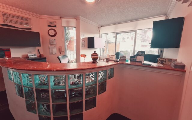 Hotel & Suites Gonsalez Suarez Quito