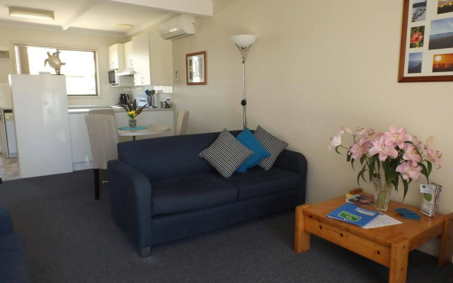 Surfside Holiday Apartments