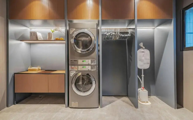 Home Inn Chongqing Lianglukou Station