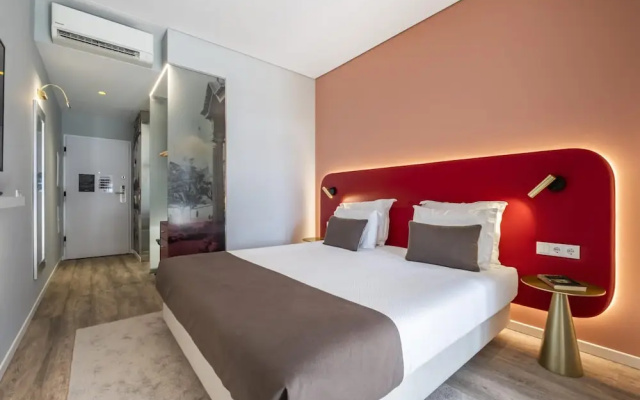 King David Suites 302 by Homie