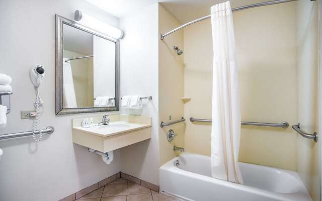 Quality Inn Parsons North