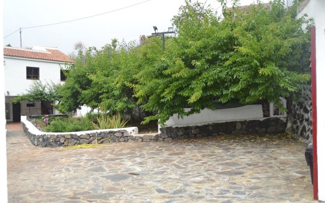 House With 2 Bedrooms in El Amparo, With Wonderful sea View, Furnished