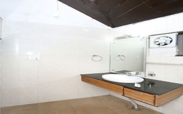 OYO 12243 Home Luxurious 3BHK Villa Longwood