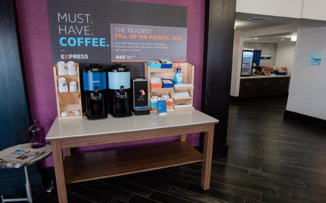 Holiday Inn Express Hickory-Hickory Mart by IHG