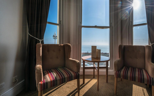 Queens Hotel