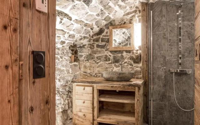 Chalet La Clusaz, 6 pièces, 10 personnes - FR-1-304-162