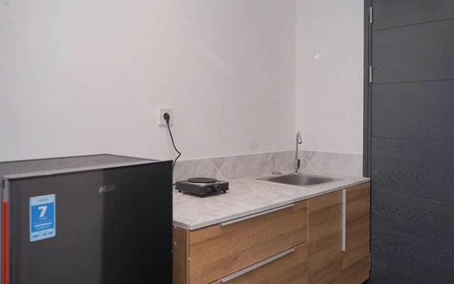 Modern Style and Homey Studio Apartment Collins Boulevard