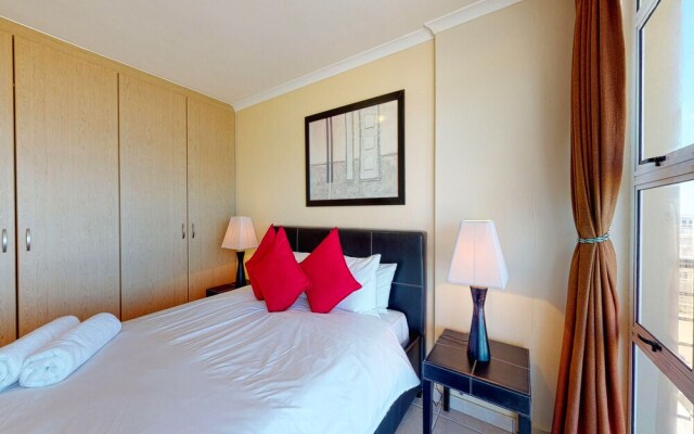 The Waves Crest Bloubergstrand