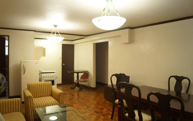 El Rico Suites