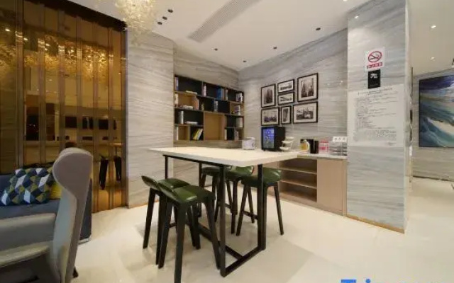 Yi ju Yue Hotel (Junshan Avenue Branch, Ji'an)