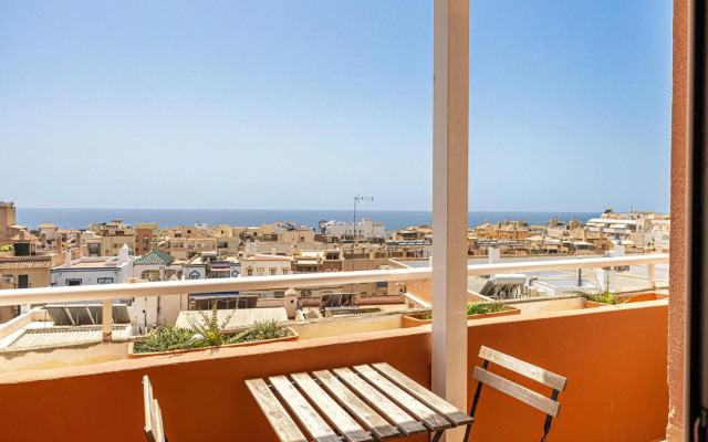 3 bedroom apartment with private rooftop terrace