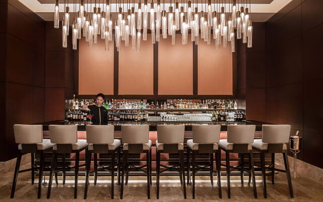 Crimson Hotel Filinvest City Manila