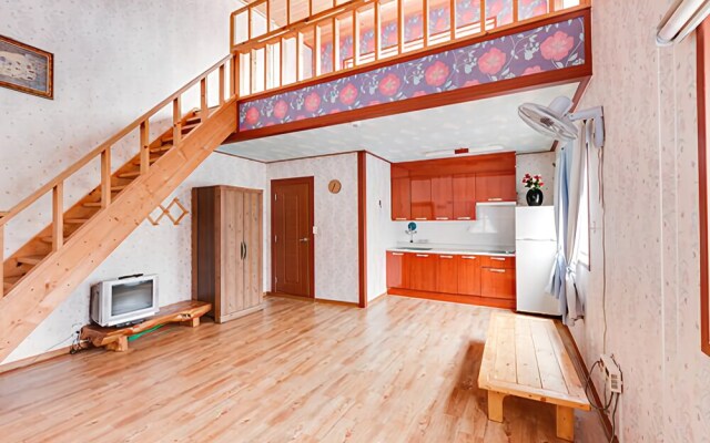 Mungyeong Ga-eun-e Garden Pension