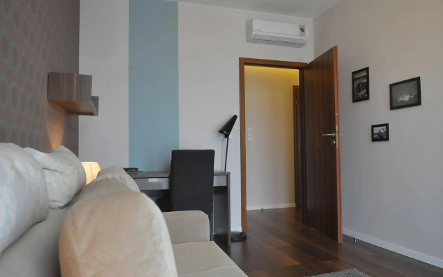 IRS ROYAL APARTMENTS - IRS Fregata