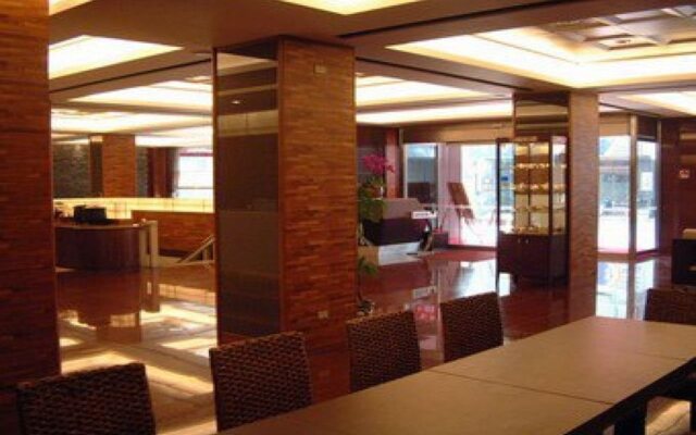 Premier Hotel