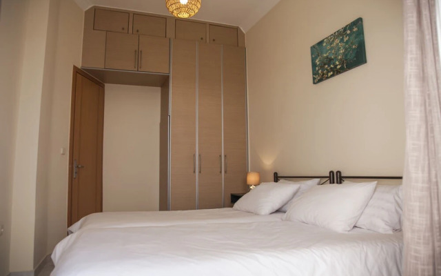 Thisio Modern House