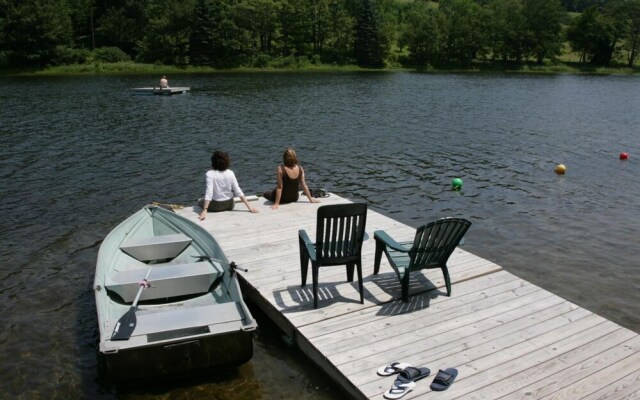 Inn at Starlight Lake & Restaurant