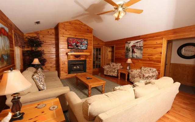 Walnut Grove 2 3 Br cabin by RedAwning