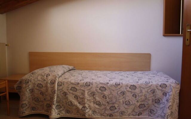 Dainese Apartments, Casa Ester