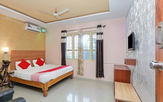OYO 9592 Maharaja Palace Resort