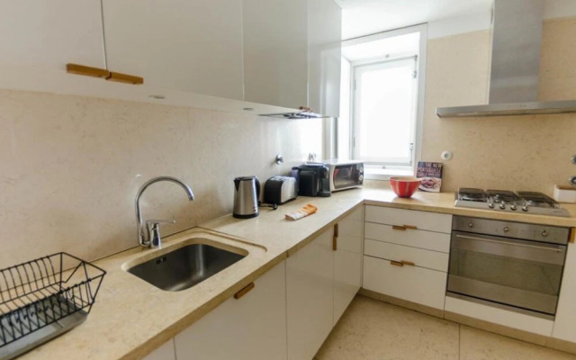 5 2BR Apt in the HistoricalCenterParking