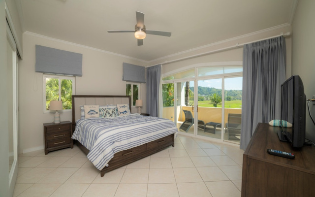 Colina 7C 3 bdr Garden View in Los Suenos