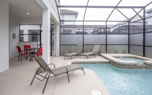 6BR Home Prime Location