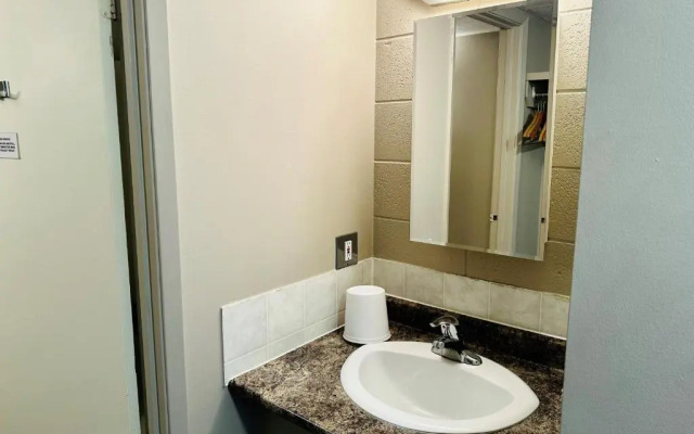 Beaverlodge Motor Inn