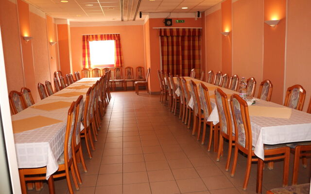 Homoky Hotels Bestline Hotel