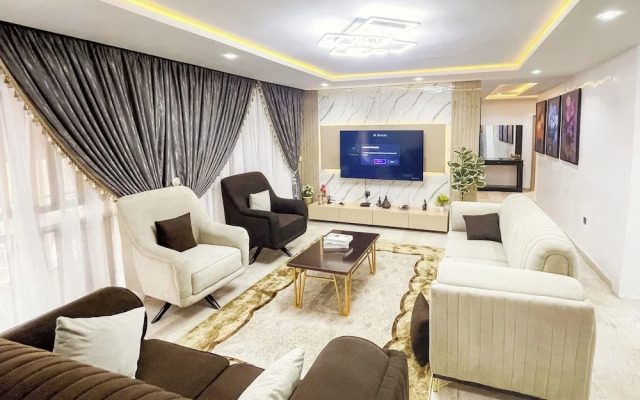 Kolebus Luxury Apartment
