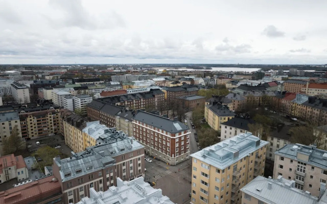 Renovated Top Floor Studio in Kallio