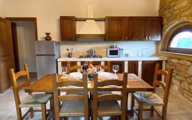 House Aves Guardistallo