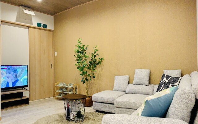 Hanazonominami Apartment 101