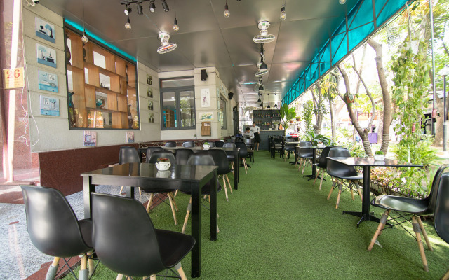 Reddoorz Plus @ Phu My Hung Residence