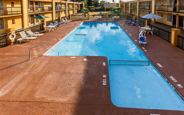 Quality Inn Midtown