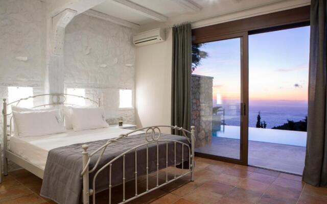 Acquaterra Villas