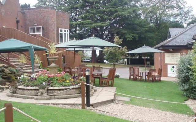 Surya Hogs Back Hotel and Spa