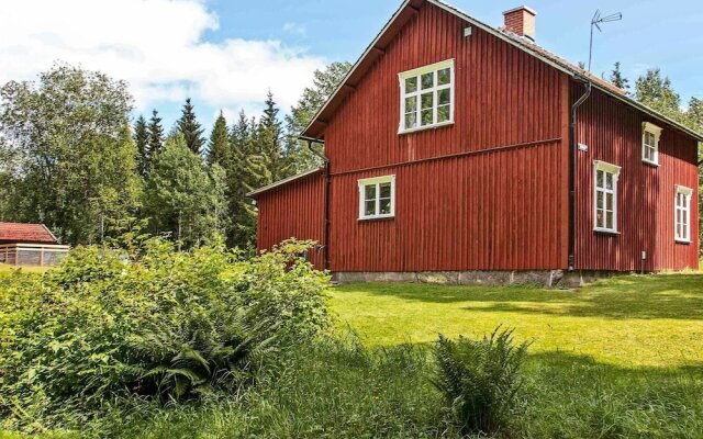 6 Person Holiday Home in Årjäng