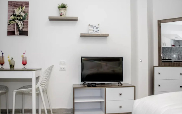 Aqua Palms Swim Up Apartments